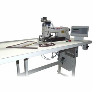 machine à coudre automatique