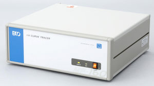 appareil de mesure de tension / de courant / avec mesure de la caractéristique I-V / pour applications photovoltaïques
