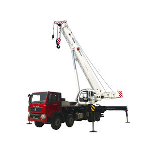 grue montée sur camion