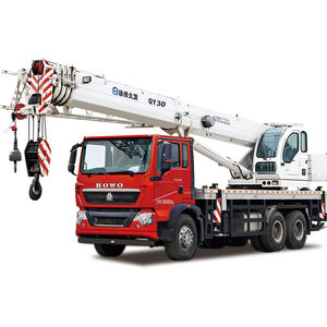 grue montée sur camion