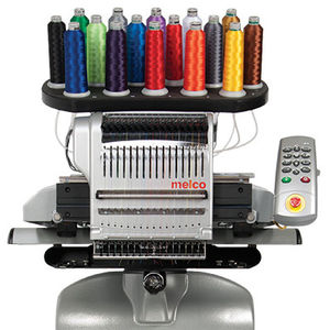 machine à broder simple tête 1