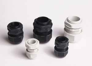 presse-étoupe en plastique 1