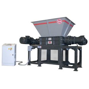 déchiqueteur de pneus / pour carton / pour le bois / à 2 arbres