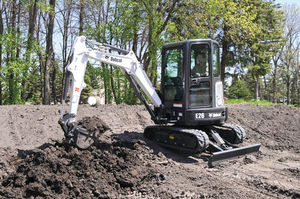 pelleteuse mini / sur chenilles / Tier 4 final / pour chantier de construction