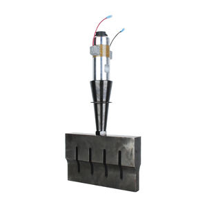 transducteur à ultrasons piézoélectrique