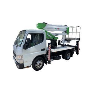 nacelle articulée montée sur camion