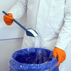 pelle d'échantillonnage détectable par détecteur de métaux 1