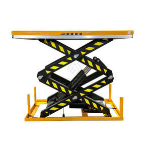 table élévatrice à doubles ciseaux