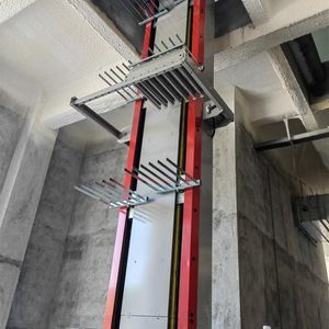 monte charge automatique