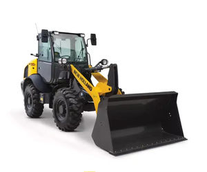 chargeuse montée sur tracteur 1