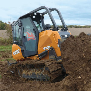 bulldozer sur chenilles