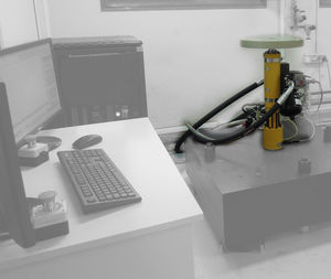 machine d'essai de performance / de compression / universelle / de traction