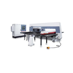 poinçonneuse CNC