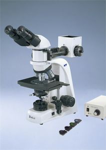 microscope métallographique