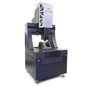 machine de mesure tridimensionnelle contrôlée par ordinateur