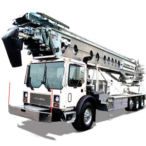 convoyeur mobile / à bande / pour chantier de construction / pour béton