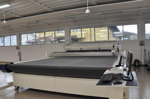 machine de découpe CNC