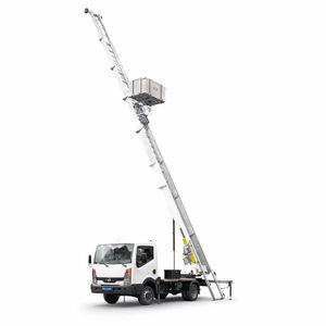 monte-charge pour meuble / tractable / à moteur diesel / hydraulique