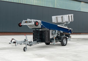 monte charge hydraulique
