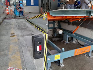 niveleur de quai hydraulique