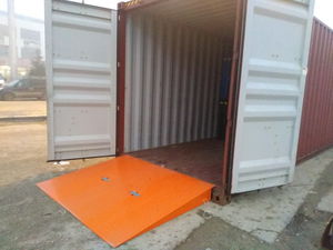 rampe de chargement de container