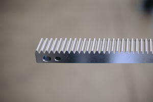 crémaillère à denture hélicoïdale / de précision / rectifiée / trempé