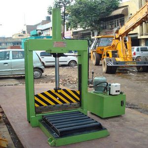 machine de découpe par guillotine