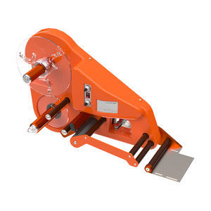 étiqueteuse semi-automatique