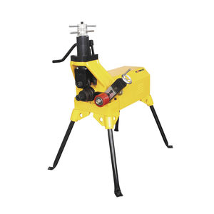 machine à rainurer pour tuyaux 1