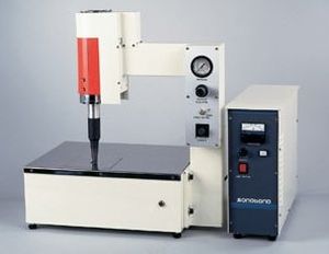 machine à coudre à une aiguille