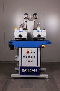machine de brossage pour le métal
