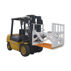 pousseur d'outil pour chariot élévateur 1