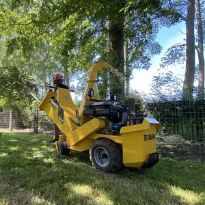 broyeur de branches mobile