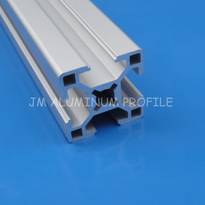 profilé en aluminium