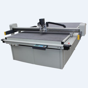 machine de découpe à couteau