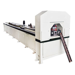 poinçonneuse CNC