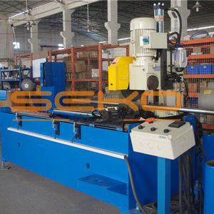 machine de fabrication de tubes