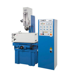 machine d'électroérosion par enfonçage 1