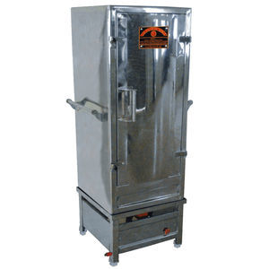 four de type armoire