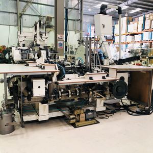 machine de conditionnement contrôlée par PLC