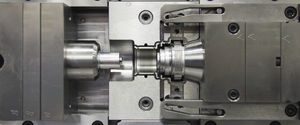 moule d'injection plastique multi-empreintes