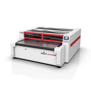 machine de découpe laser CO2