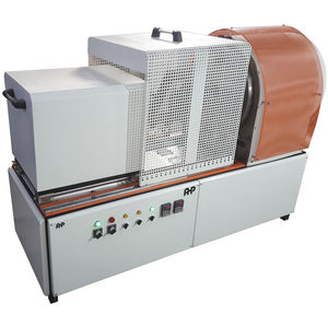 machine de rotomoulage pour laboratoire