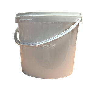 seau en plastique 1