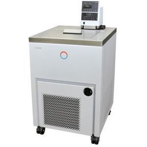 cryostat à circulation