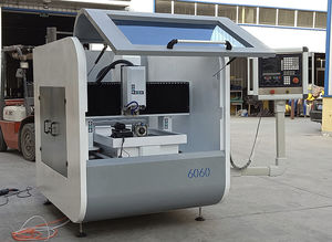 détoureuse CNC