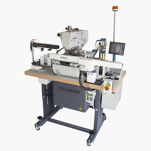 machine à boutonnière