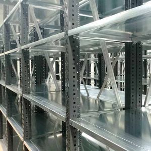rayonnage entrepôt de stockage