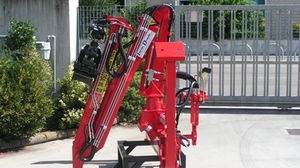 chargeuse montée sur tracteur
