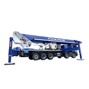nacelle télescopique montée sur camion